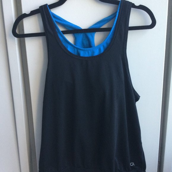 Gap Fit tank top with built-in bra - Picture 1 of 2